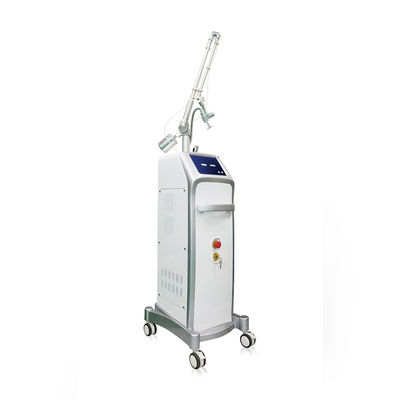 10600nm Medical CE Co2 آلة الليزر الجزئي لصالون العيادة